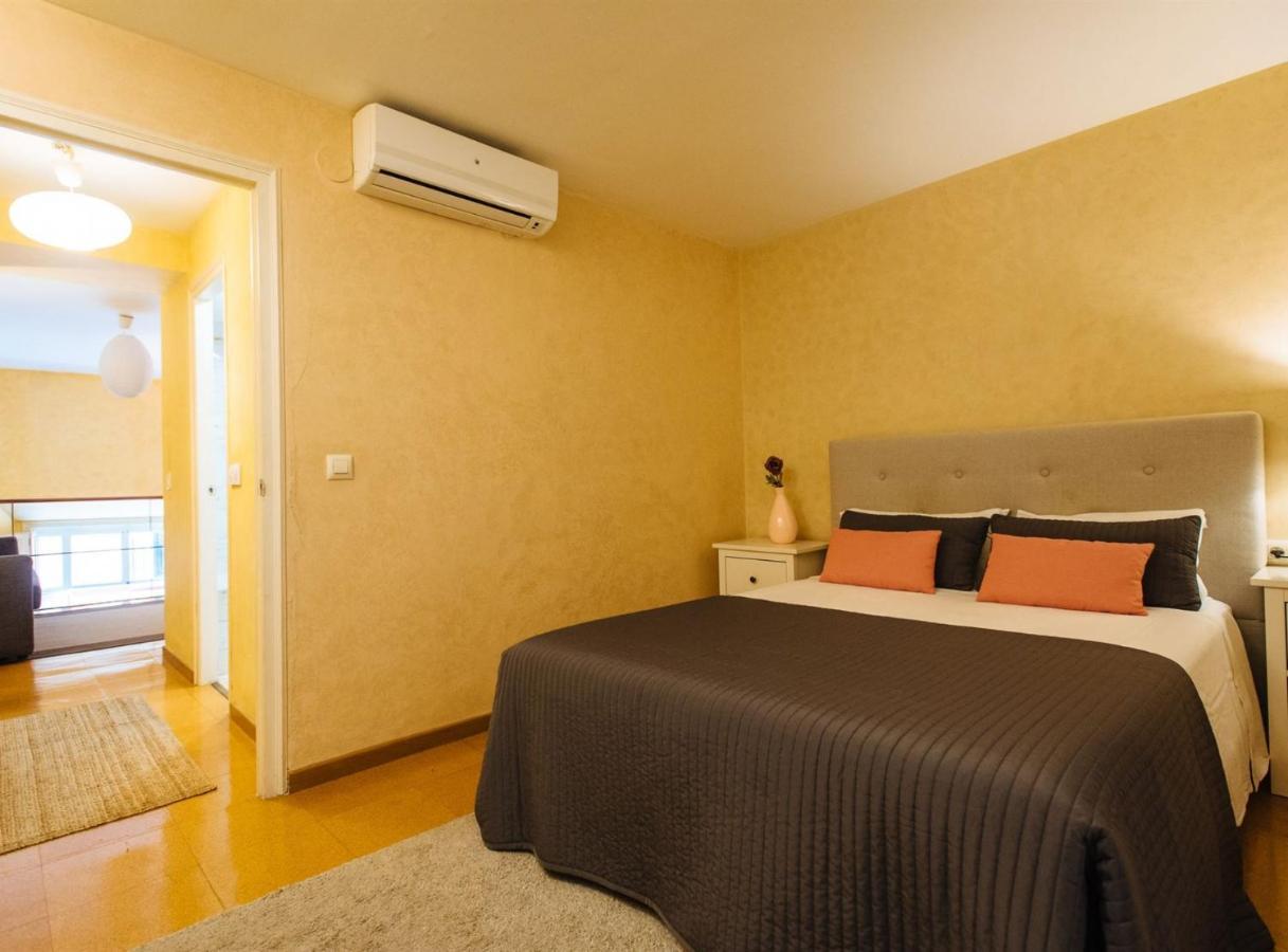Pajaritos Suite Apartment - Private Parking Included Sewilla Zewnętrze zdjęcie
